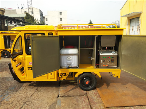 蒸汽洗車機內(nèi)部配置展示 蒸汽洗車機內(nèi)部配置展示